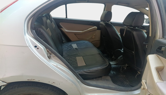 2011 Tata Indica Vista TERRA QUADRAJET, Diesel, Manual, 1,35,160 km, interior
