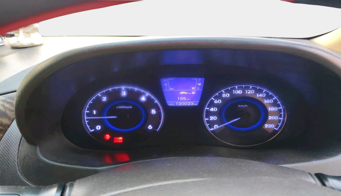 2013 Hyundai Verna FLUIDIC 1.6 CRDI SX, Diesel, Manual, 3,20,000 km, interior