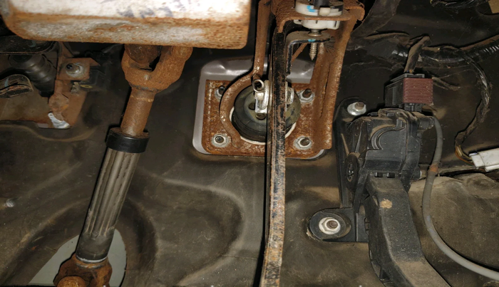 2013 Hyundai Verna FLUIDIC 1.6 CRDI SX, Diesel, Manual, 3,20,000 km, interior