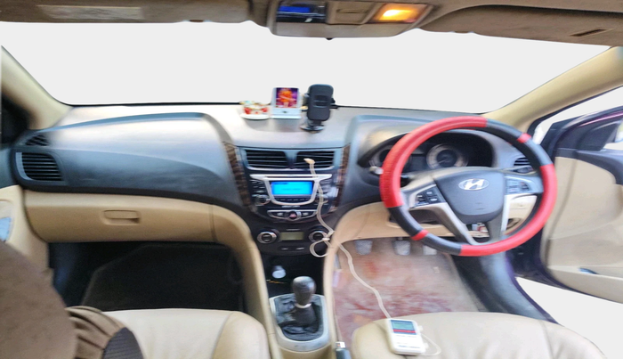 2013 Hyundai Verna FLUIDIC 1.6 CRDI SX, Diesel, Manual, 3,20,000 km, interior