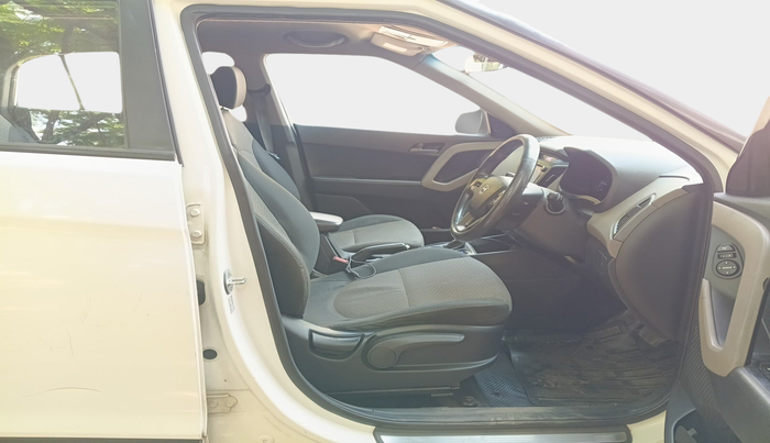 2016 Hyundai Creta SX PLUS AT 1.6 DIESEL, Diesel, Automatic, 1,82,214 km, interior