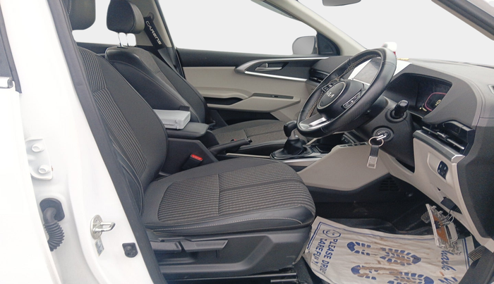 2023 KIA CARENS PRESTIGE 1.5 PETROL 7 STR, Petrol, Manual, 11,654 km, interior