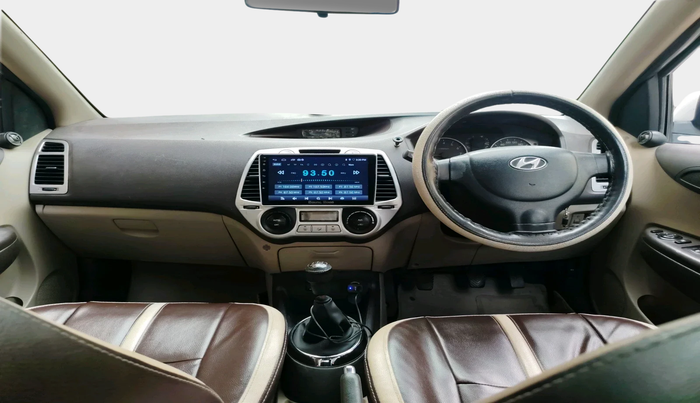 2010 Hyundai i20 MAGNA (O) 1.2, Petrol, Manual, 1,11,588 km, interior