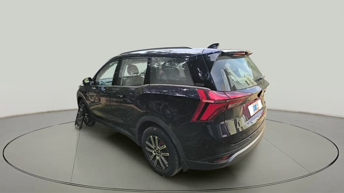 2025 Mahindra XUV700 AX 7 D MT 7 STR, Diesel, Manual, 13,163 km, exterior