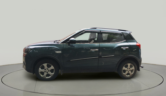 2023 Mahindra XUV300 W6 1.5 Diesel, Diesel, Manual, 20,036 km, exterior