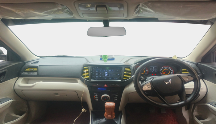 2023 Mahindra XUV300 W6 1.5 Diesel, Diesel, Manual, 20,036 km, interior