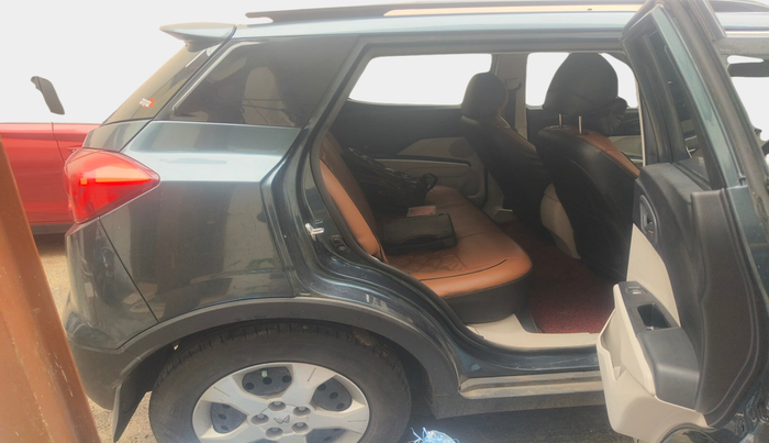 2023 Mahindra XUV300 W6 1.5 Diesel, Diesel, Manual, 20,036 km, interior