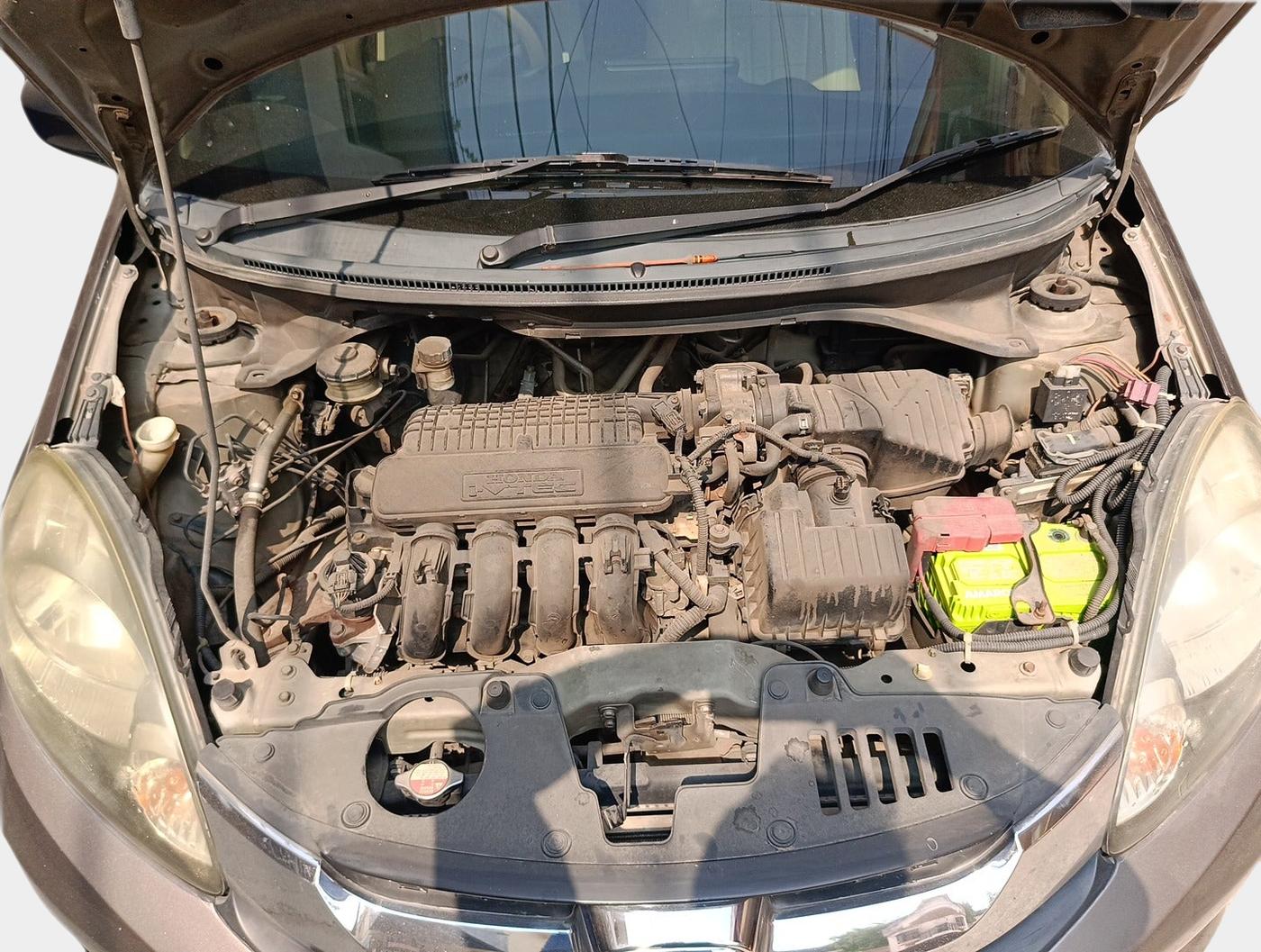 2014 Honda Mobilio 1.5L I-VTEC S, Petrol, Manual, 1,18,333 km, exterior