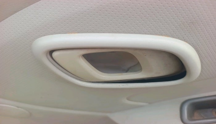 2016 Datsun Redi Go T (O), Petrol, Manual, 77,117 km, interior