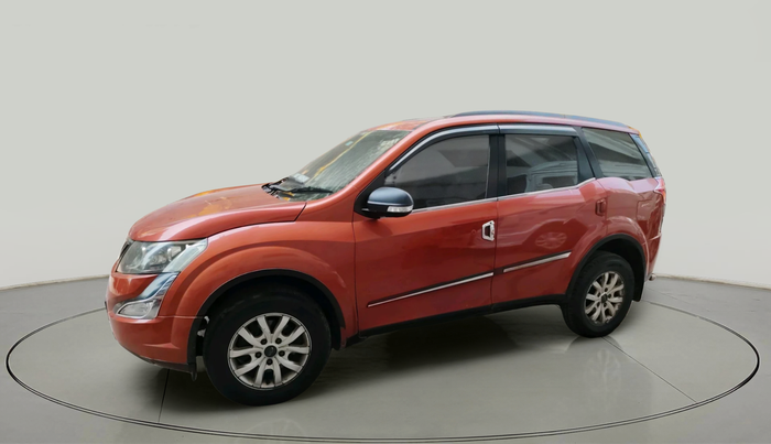 2015 Mahindra XUV500 W10, Diesel, Manual, 1,25,770 km, exterior