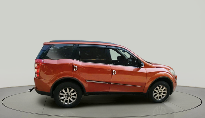 2015 Mahindra XUV500 W10, Diesel, Manual, 1,25,770 km, exterior