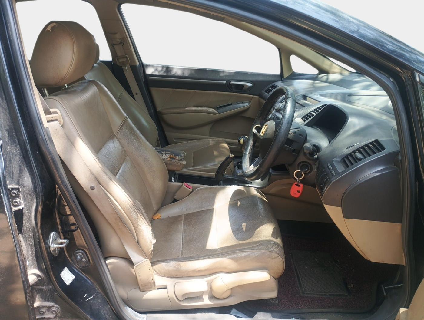 2010 Honda Civic 1.8L I-VTEC S MT, Petrol, Manual, 1,21,216 km, interior