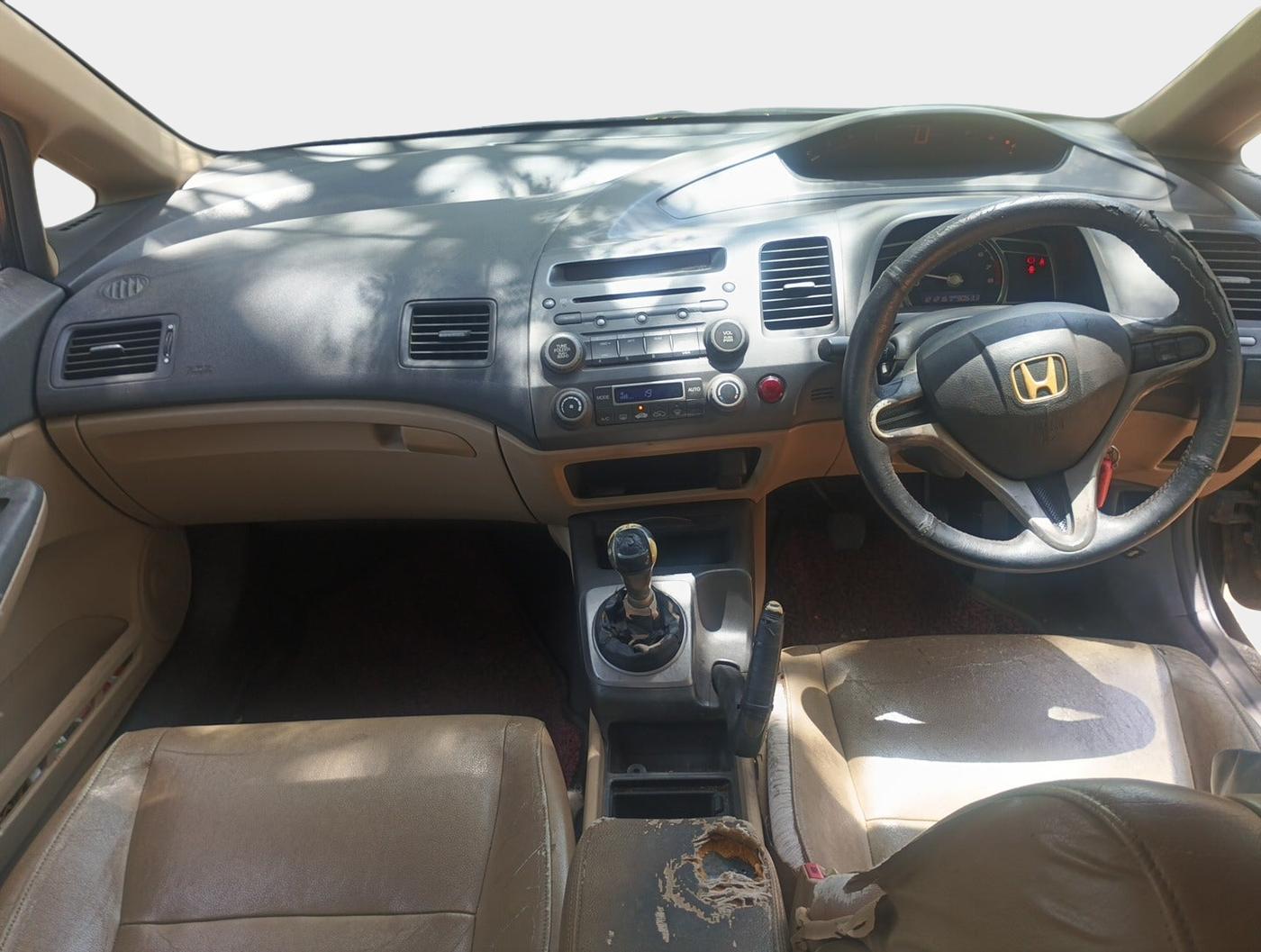 2010 Honda Civic 1.8L I-VTEC S MT, Petrol, Manual, 1,21,216 km, interior