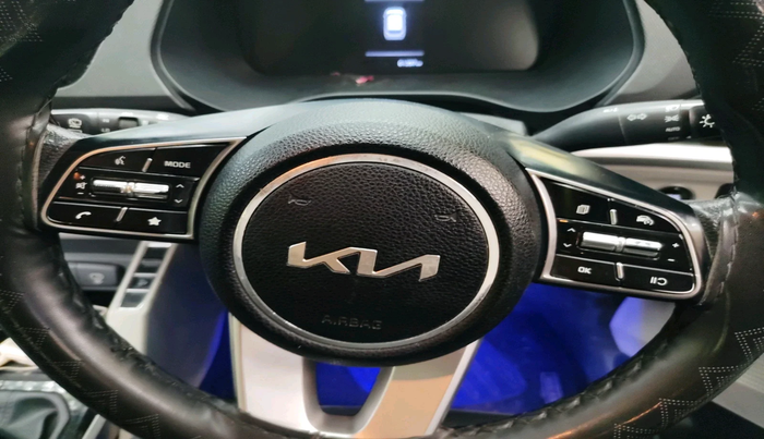 2023 KIA CARENS PRESTIGE PLUS 1.4 PETROL 7 STR, Petrol, Manual, 61,397 km, interior