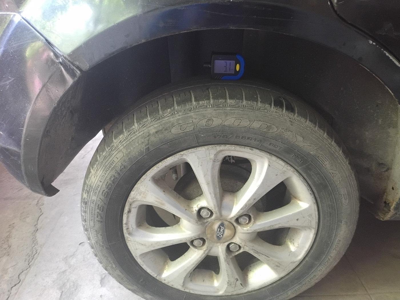2012 Ford Figo ZXI 1.4 DIESEL, Diesel, Manual, 80,811 km, tyre