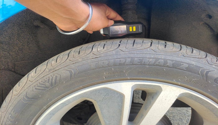 2021 Tata ALTROZ XZ PLUS PETROL, Petrol, Manual, 5,398 km, tyre