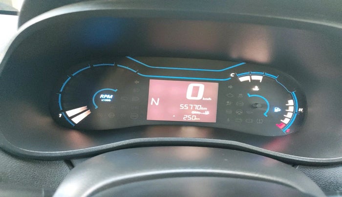 2022 Renault Kwid RXT 1.0 AMT, Petrol, Automatic, 55,770 km, interior