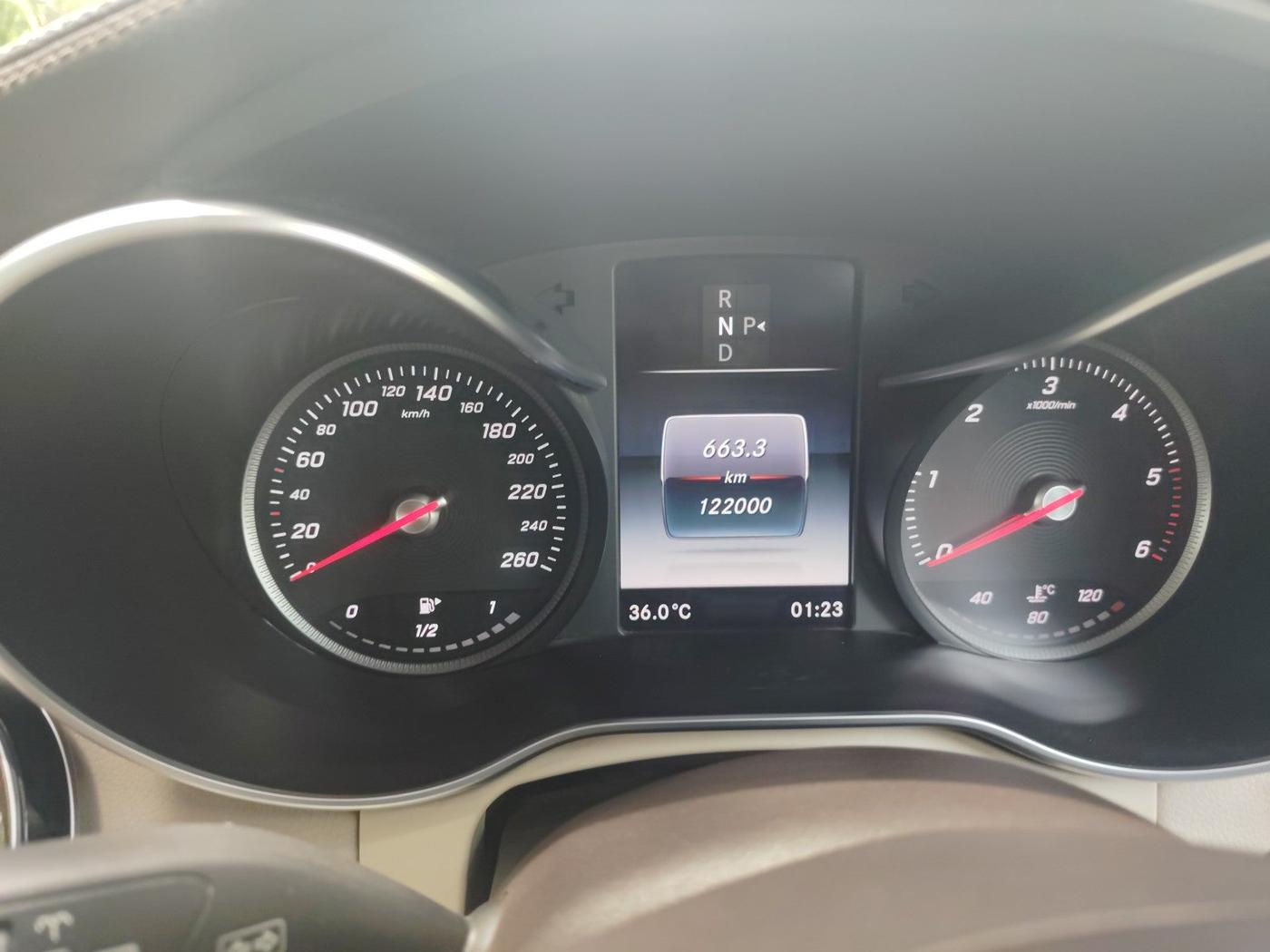 2016 Mercedes Benz GLC CLASS 220 D 4 MATIC, Diesel, Automatic, 1,22,000 km, interior