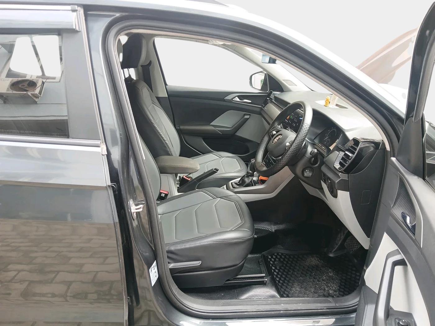 2022 Skoda KUSHAQ AMBITION 1.0L TSI AT, Petrol, Automatic, 24,909 km, interior