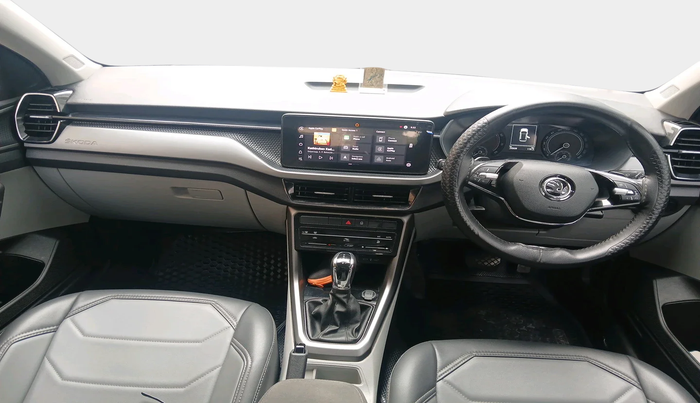 2022 Skoda KUSHAQ AMBITION 1.0L TSI AT, Petrol, Automatic, 24,909 km, interior