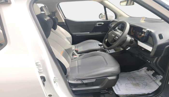 2025 KIA SYROS HTK (O) 1.5 Diesel 6MT, Diesel, Manual, 5,885 km, interior