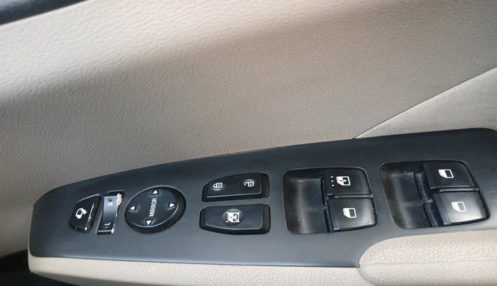 2019 Hyundai Verna 1.6 VTVT SX, Petrol, Manual, 51,652 km, interior