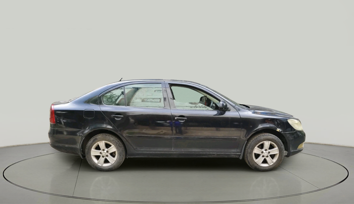 2011 Skoda Laura AMBIENTE 2.0 TDI CR AT, Diesel, Automatic, 95,153 km, exterior