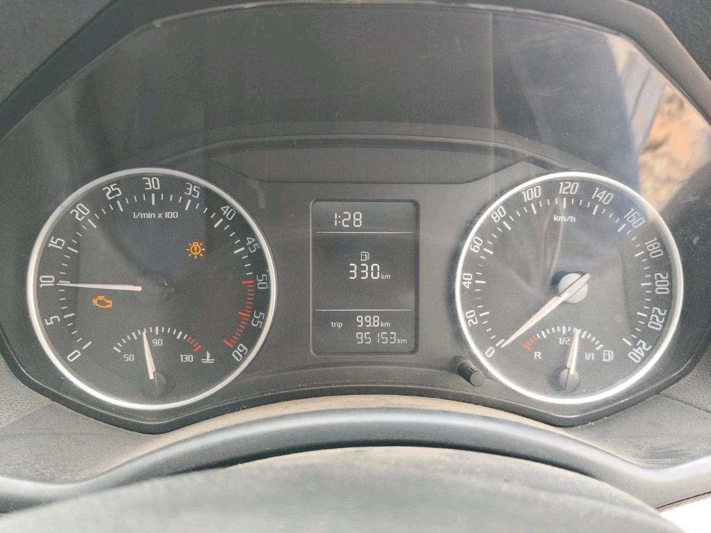 2011 Skoda Laura AMBIENTE 2.0 TDI CR AT, Diesel, Automatic, 95,153 km, interior