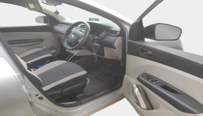 2024 Renault TRIBER RXT, Petrol, Manual, 10,995 km, interior