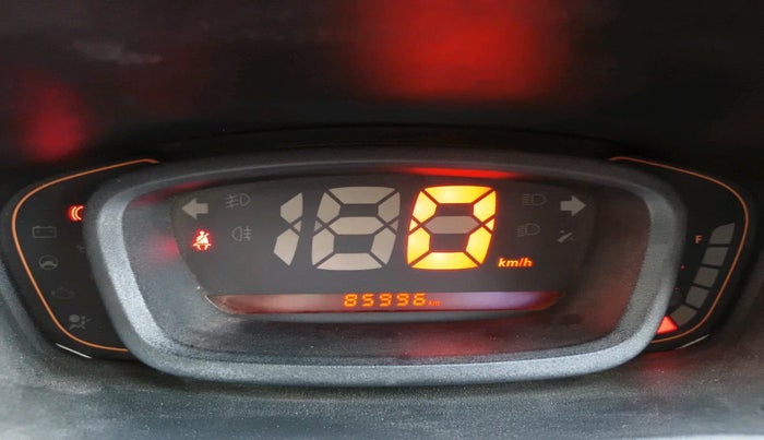 2019 Renault Kwid RXT 1.0 (O), Petrol, Manual, 85,996 km, interior