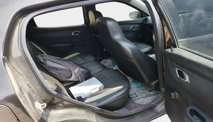 2019 Renault Kwid RXT 1.0 (O), Petrol, Manual, 85,996 km, interior