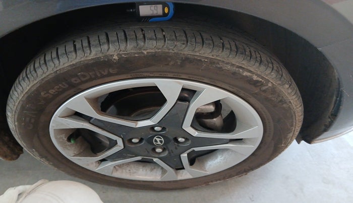 2024 Hyundai NEW I20 SPORTZ 1.2 MT, Petrol, Manual, 17,003 km, tyre