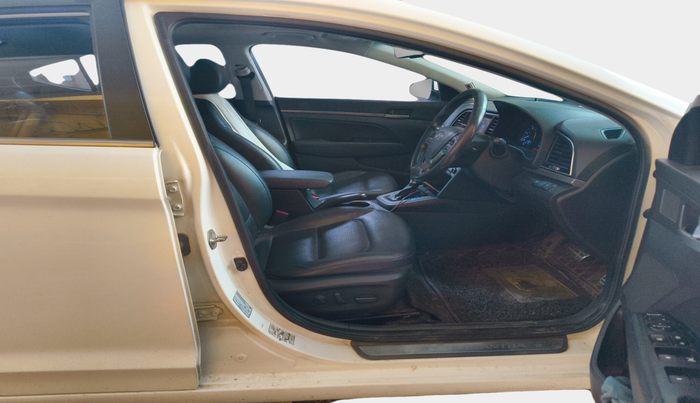 2019 Hyundai New Elantra 1.6 SX (O) AT DIESEL, Diesel, Automatic, 1,69,824 km, interior