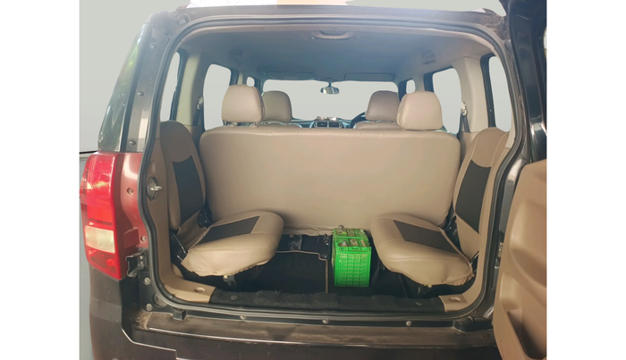 2016 Mahindra TUV300 T8 AMT, Diesel, Automatic, 84,307 km, exterior