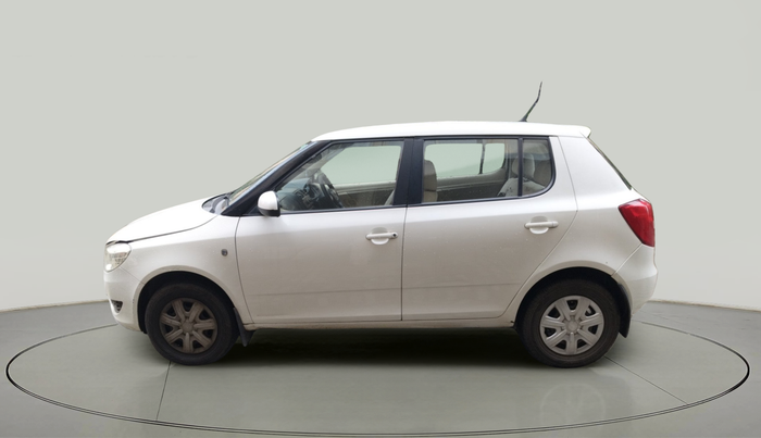 2011 Skoda Fabia AMBIENTE 1.2 MPI, Petrol, Manual, 1,26,773 km, exterior