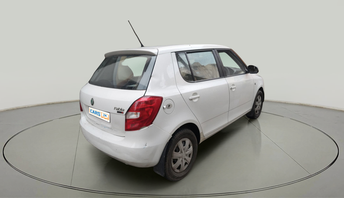 2011 Skoda Fabia AMBIENTE 1.2 MPI, Petrol, Manual, 1,26,773 km, exterior