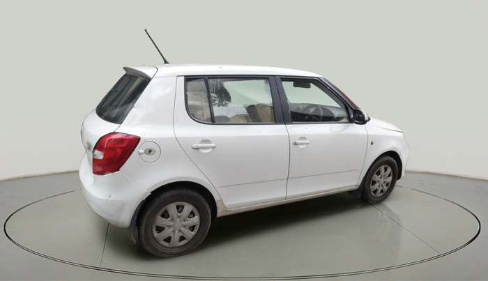 2011 Skoda Fabia AMBIENTE 1.2 MPI, Petrol, Manual, 1,26,773 km, exterior