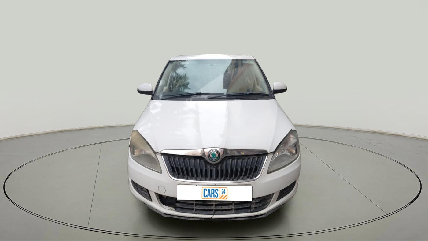 2011 Skoda Fabia AMBIENTE 1.2 MPI, Petrol, Manual, 1,26,773 km, exterior