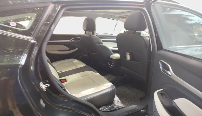 2022 MG ASTOR SAVVY 1.5 CVT, Petrol, Automatic, 29,185 km, interior