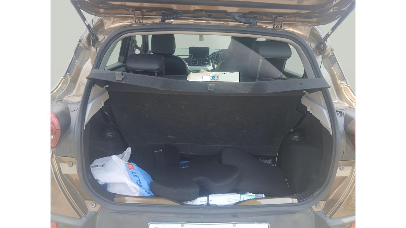 2023 Tata PUNCH Creative Dual Tone AMT Sunroof , Petrol, Automatic, 12,885 km, exterior