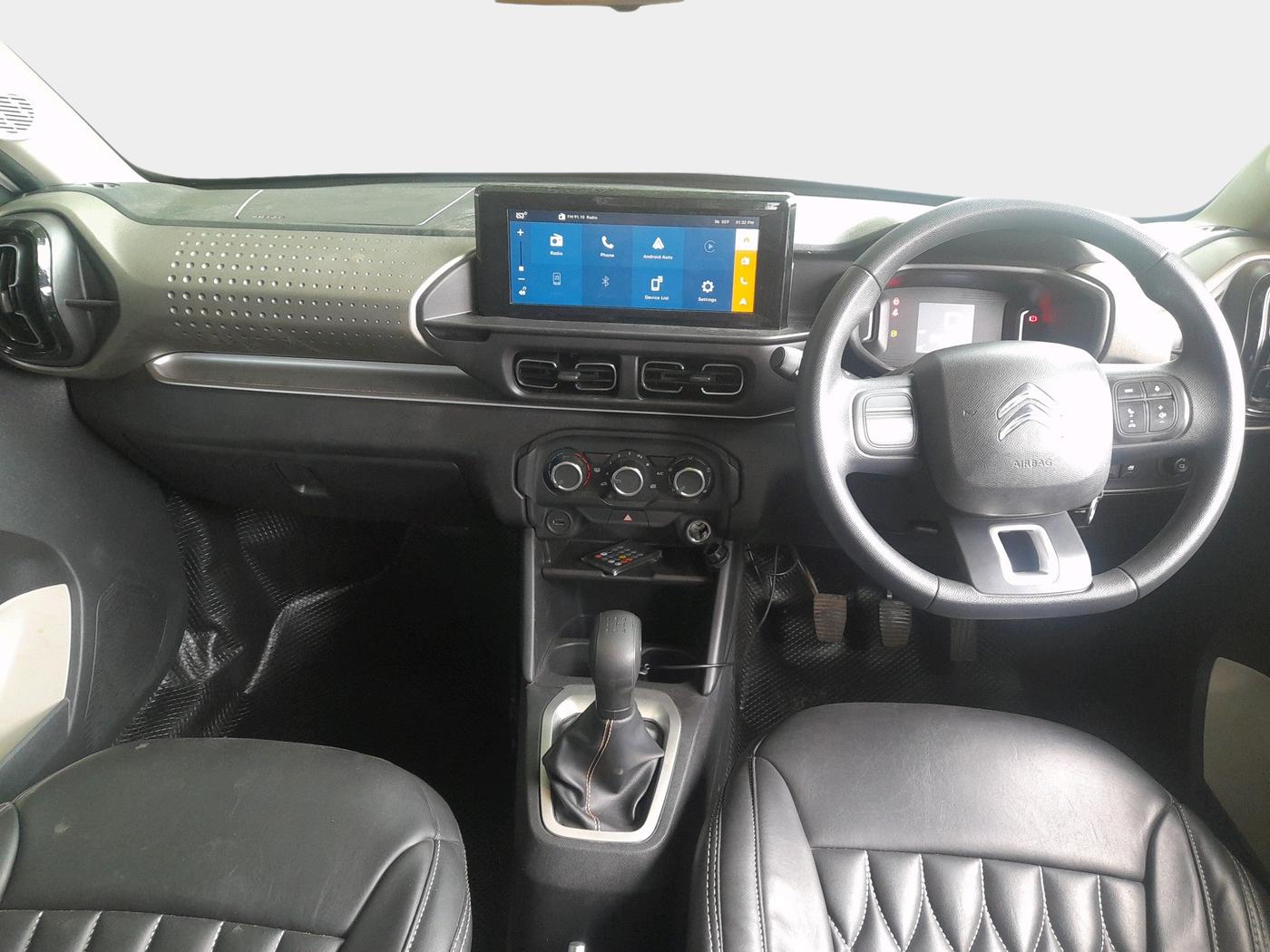 2023 CITROEN C3 SHINE 1.2, Petrol, Manual, 26,500 km, interior