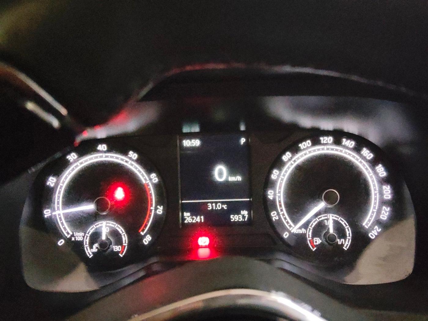 2022 Skoda KUSHAQ STYLE 1.0L TSI AT (6 AIRBAGS), Petrol, Automatic, 26,241 km, interior
