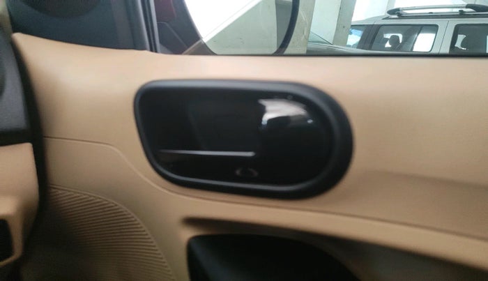 2017 Ford Figo Aspire TITANIUM 1.2 PETROL, Petrol, Manual, 43,997 km, interior