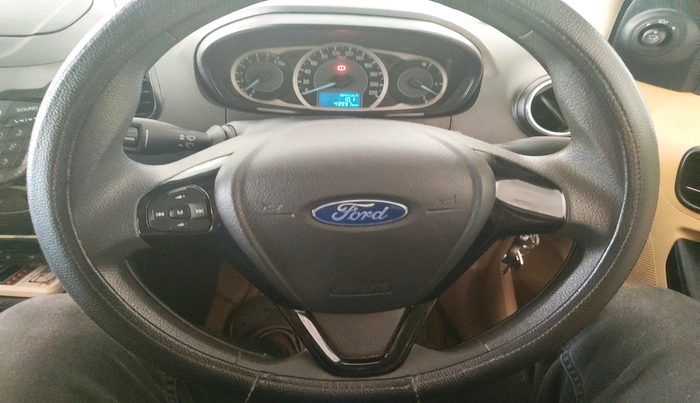 2017 Ford Figo Aspire TITANIUM 1.2 PETROL, Petrol, Manual, 43,997 km, interior