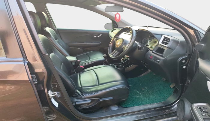 2016 Honda BR-V 1.5L I- DTEC V, Diesel, Manual, 1,39,131 km, interior