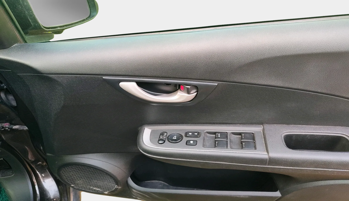 2016 Honda BR-V 1.5L I- DTEC V, Diesel, Manual, 1,39,131 km, interior