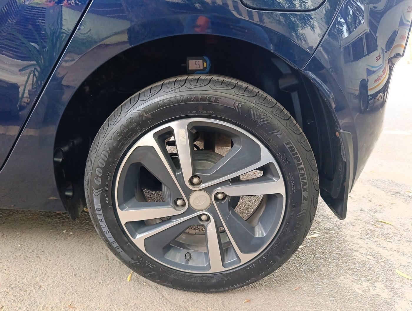 2023 Tata ALTROZ XZ PLUS DIESEL, Diesel, Manual, 10,178 km, tyre