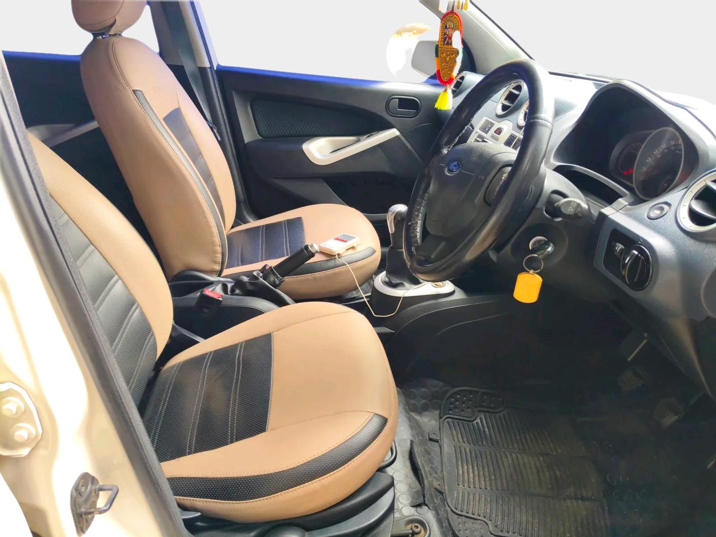 2013 Ford Figo TITANIUM 1.4 DIESEL, Diesel, Manual, 80,344 km, interior