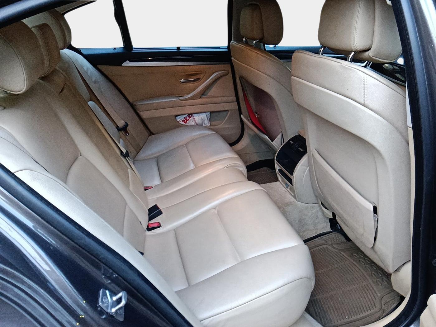 2012 BMW 5 Series 520D 2.0, Diesel, Automatic, 58,042 km, interior