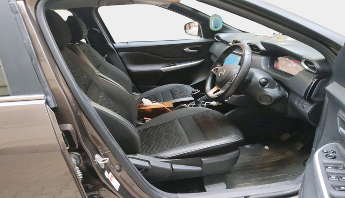 2021 Nissan MAGNITE XV PREMIUM TURBO (O), Petrol, Manual, 51,952 km, interior